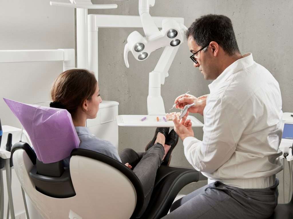 dental implant dentist